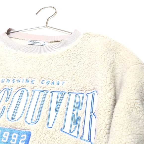 Arizona Jeans Co. | Teddy Crew Neck | Sweatshirt | Casual | Cozy | Embroidered | - Picture 7 of 8